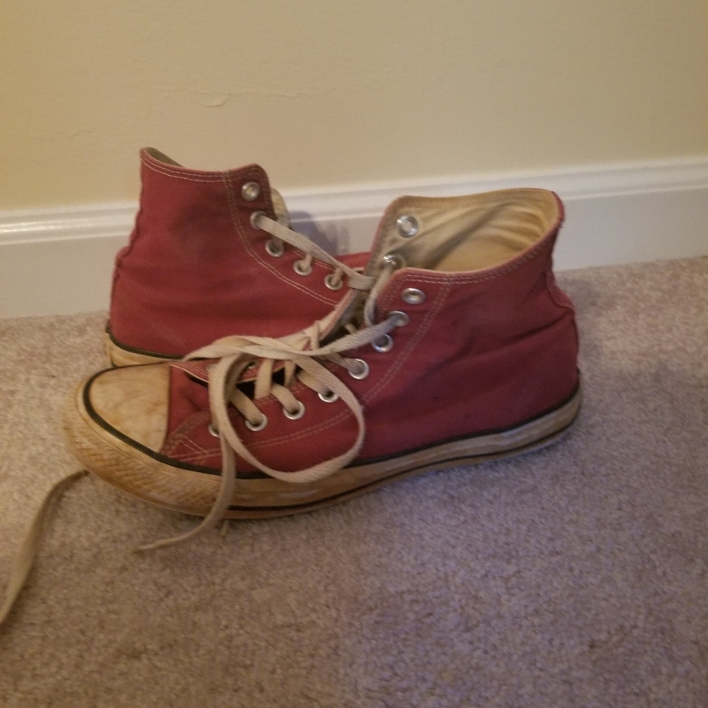 Red converse